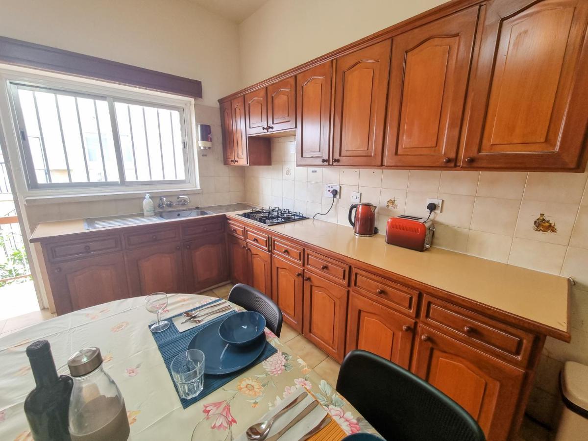 לרנקה Luxury City Rooms מראה חיצוני תמונה